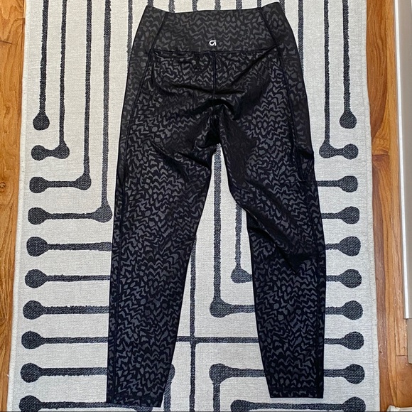 GAP FIT High Rise Power Compression Recycled 7/8 Leggings - Picture 5 of 8